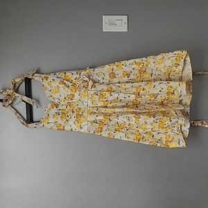 Yellow floral dress, szS